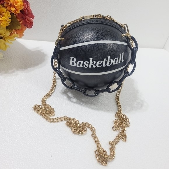 BASKETBALL CROSSBODY PURSE - Picture 1 of 7